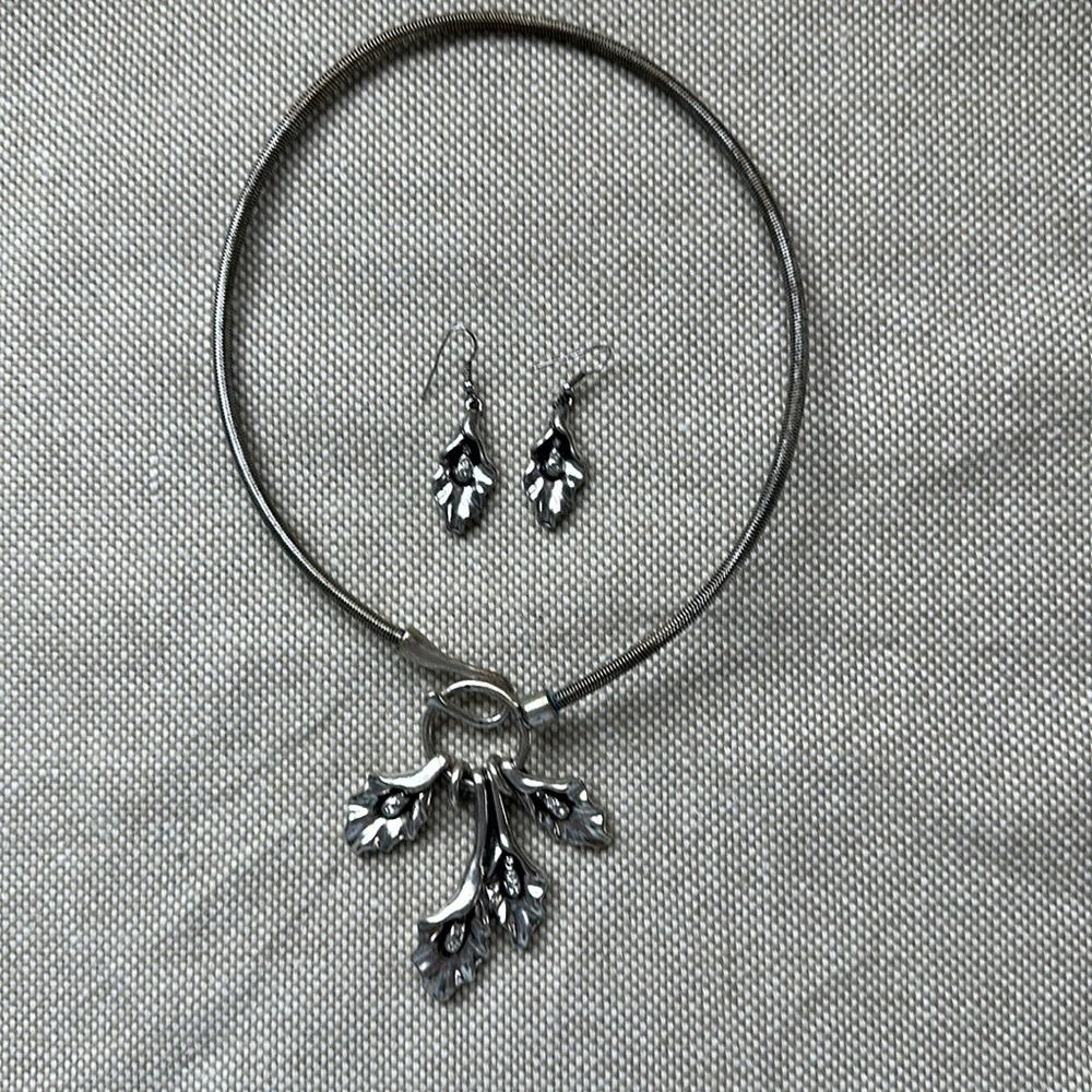 Floral Necklace & Earrings